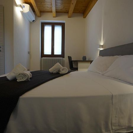 Apartment Aureggio เบลลาโจ ภายนอก รูปภาพ