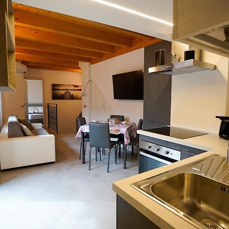 Apartment Aureggio เบลลาโจ ภายนอก รูปภาพ