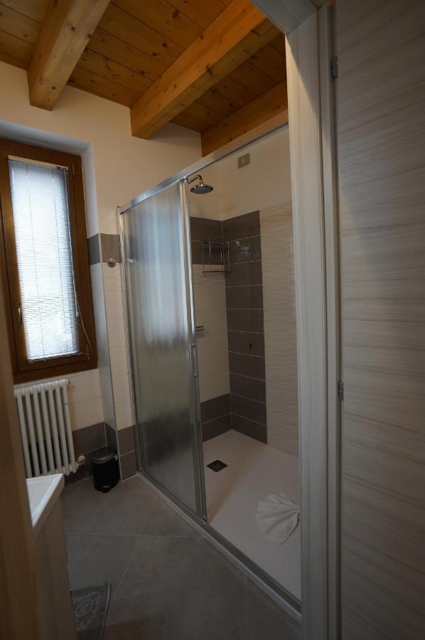 Apartment Aureggio เบลลาโจ ภายนอก รูปภาพ