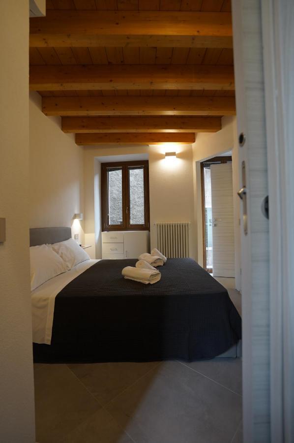 Apartment Aureggio เบลลาโจ ภายนอก รูปภาพ