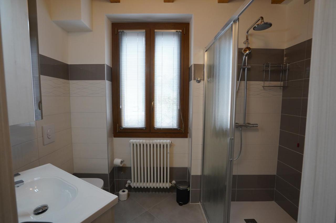 Apartment Aureggio เบลลาโจ ภายนอก รูปภาพ