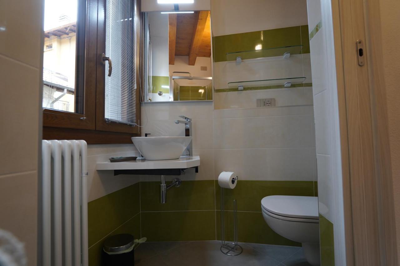 Apartment Aureggio เบลลาโจ ภายนอก รูปภาพ